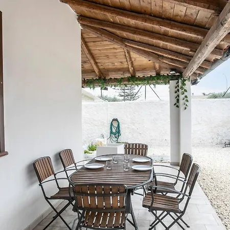 Stunning In Siracusa With Kitchenette Holiday home