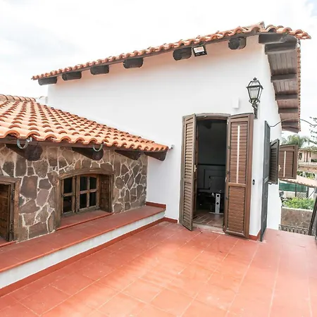 Holiday home Stunning In Siracusa With Kitchenette *