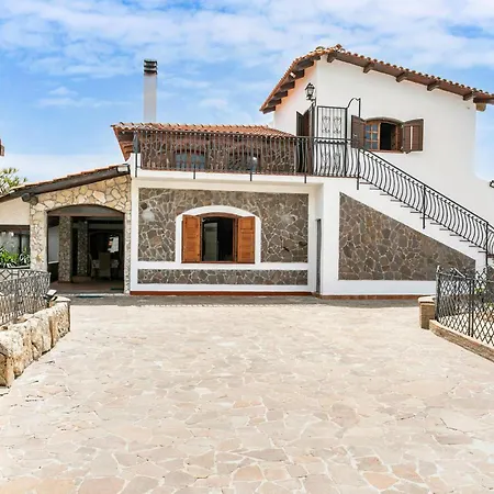 Holiday home Stunning In Siracusa With Kitchenette *